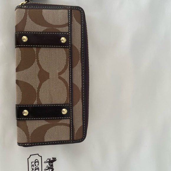 Coach Brown Signature Buckle Zip Around Wallet - Picture 11 of 11